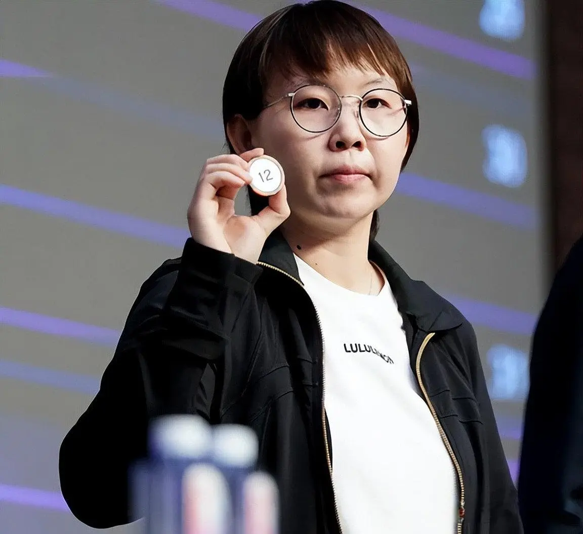 面对网友质, 医生建议她, img