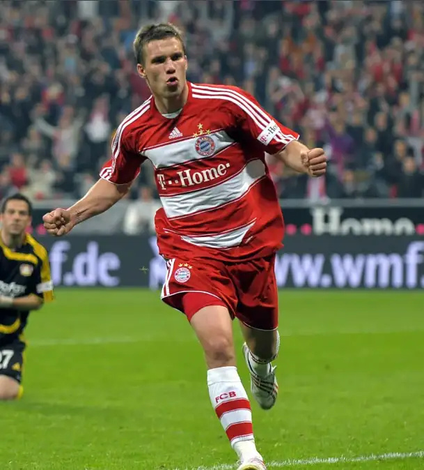 布热踢球, 面吧